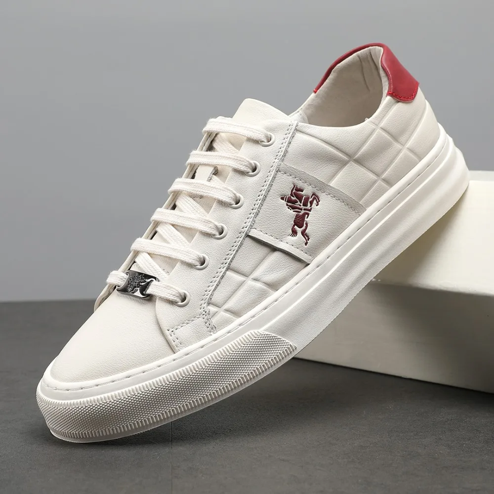 Men's Low-Top Lace-Up Fashionable Flat Shoes Casual Leather Shoes Breathable Comfortable Rubber Sole Adult Spring Autumn Trend
Men's Low-Top Lace-Up Fashionable Flat Shoes Casual Leather Shoes Breathable Comfortable Rubber Sole Adult Spring Autumn Trend