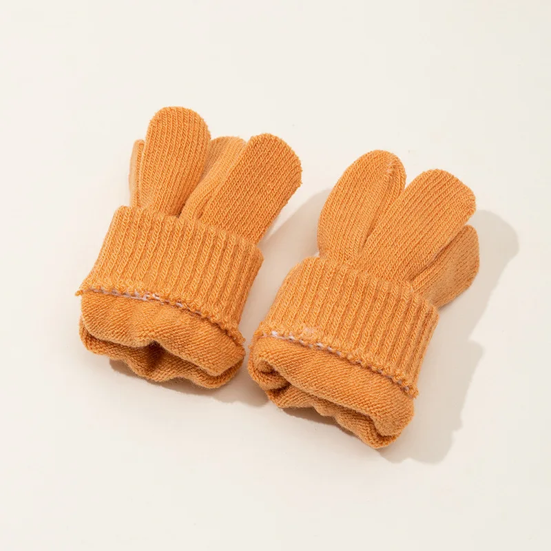 Full Finger Knit Gloves for Children Soft Warm Unisex Winter Wear in Solid Colors for Cold Weather Outdoor Cycling Mittens
Full Finger Knit Gloves for Children Soft Warm Unisex Winter Wear in Solid Colors for Cold Weather Outdoor Cycling Mittens