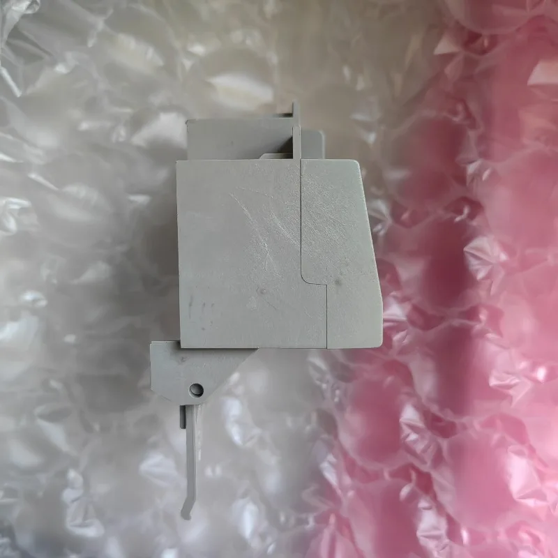 NT MT MVS Frame Circuit Breaker Accessories, Accessories OF Switch Base OF1 OF2 OF3 OF4
NT MT MVS Frame Circuit Breaker Accessories, Accessories OF Switch Base OF1 OF2 OF3 OF4