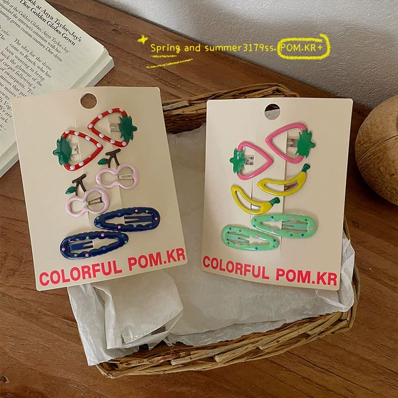 Children's Sweet Forehead Broken Hair Bangs Clip Baby New Korean Creative Fruit Series Bb Clip Versatile Break Clip Girl
Children's Sweet Forehead Broken Hair Bangs Clip Baby New Korean Creative Fruit Series Bb Clip Versatile Break Clip Girl