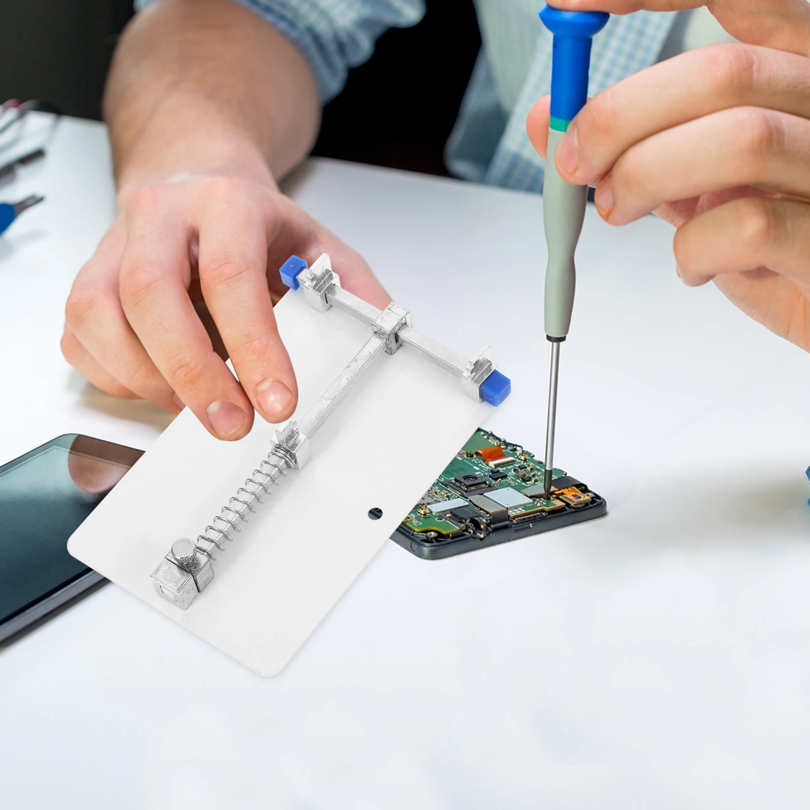 Mobile Fixture Circuit Board Holder Clamps Motherboard Tool Steel Thickened Design Construction Stability
Mobile Fixture Circuit Board Holder Clamps Motherboard Tool Steel Thickened Design Construction Stability