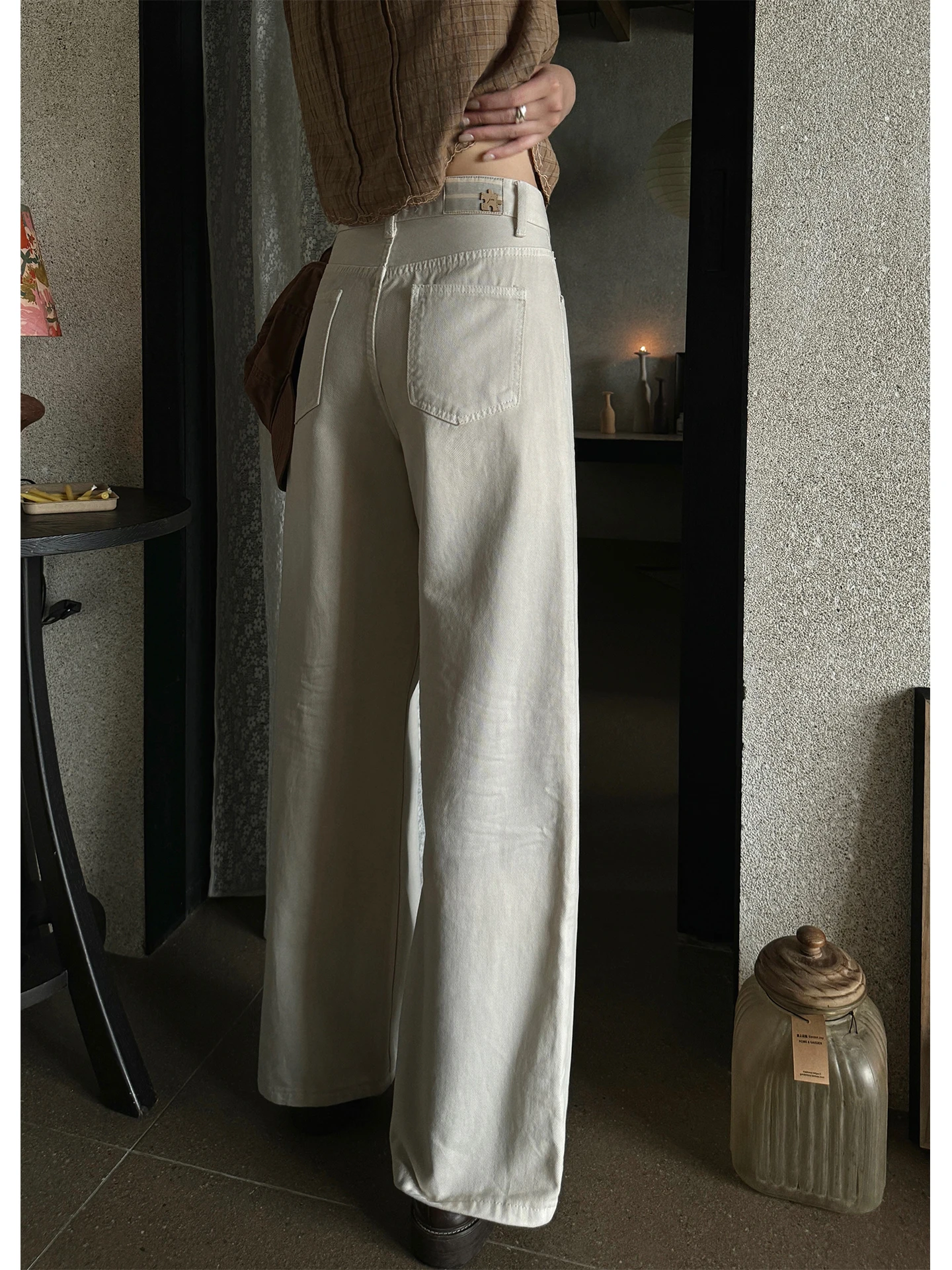 JMWOMEN High Waist Straight Leg Blue Canvas Denim Jeans Women's Summer Pleated Design Wide Leg Pants Cotton Blend Zipper Closure
JMWOMEN High Waist Straight Leg Blue Canvas Denim Jeans Women's Summer Pleated Design Wide Leg Pants Cotton Blend Zipper Closure