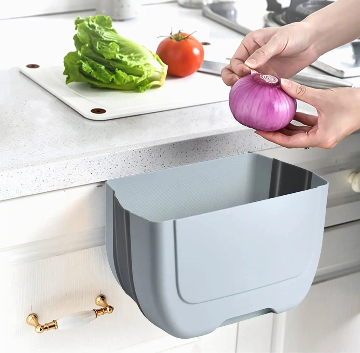 Hanging Folding Mini Trash Can for Kitchen Cabinet Door, Small Collapsible Garbage Bin Under Sink, Wall Mounted Waste Bin 3L White
Hanging Folding Mini Trash Can for Kitchen Cabinet Door, Small Collapsible Garbage Bin Under Sink, Wall Mounted Waste Bin 3L White