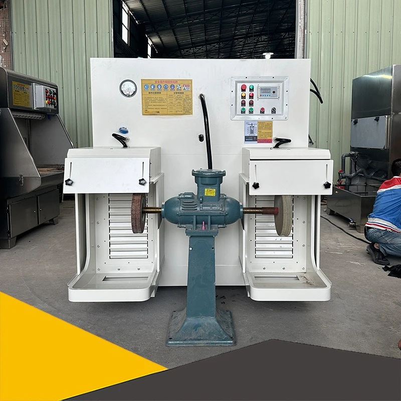 Polishing and vacuuming machine Hardware polishing and dust removal carbon brazing and deburring grinding wheel grinding
Polishing and vacuuming machine Hardware polishing and dust removal carbon brazing and deburring grinding wheel grinding