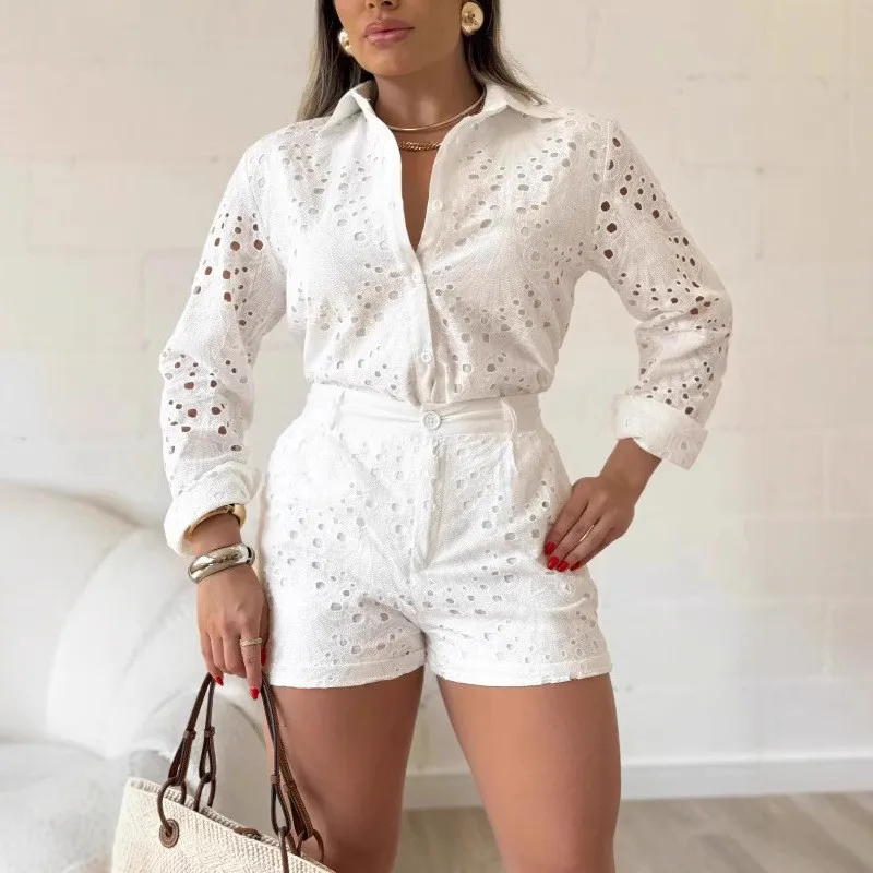 2025 New Hollow Lace Shorts Two-piece Sets Women Outfits Spring Summer Long Sleeve Shirt & Shorts Set Office Casual White Suit
2025 New Hollow Lace Shorts Two-piece Sets Women Outfits Spring Summer Long Sleeve Shirt & Shorts Set Office Casual White Suit