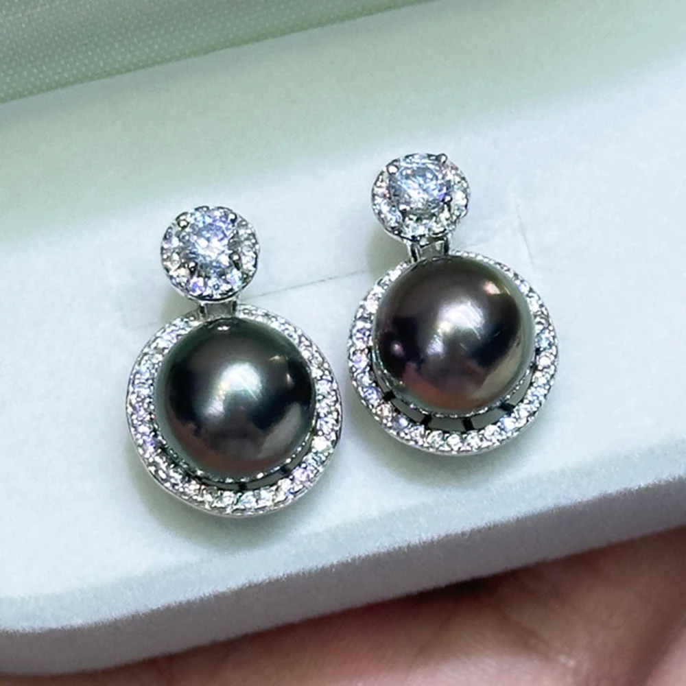 9-10mm Natural Seawater Tahitian Pearl Princess Stud Earrings 925 Silver Mirror Face Black Pearl Jewelry Gift for Mother's Day
9-10mm Natural Seawater Tahitian Pearl Princess Stud Earrings 925 Silver Mirror Face Black Pearl Jewelry Gift for Mother's Day