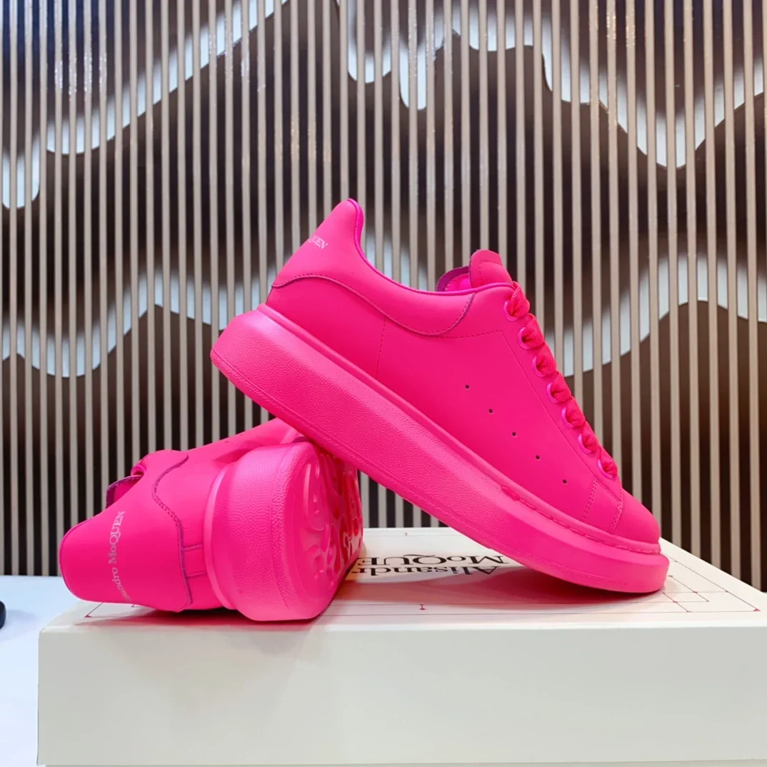 Top Hight Quality Mens Casual Sneakers Real Leather Womens Brand Designer Tennis Shoes Classic Fashion Design running shoes
Top Hight Quality Mens Casual Sneakers Real Leather Womens Brand Designer Tennis Shoes Classic Fashion Design running shoes