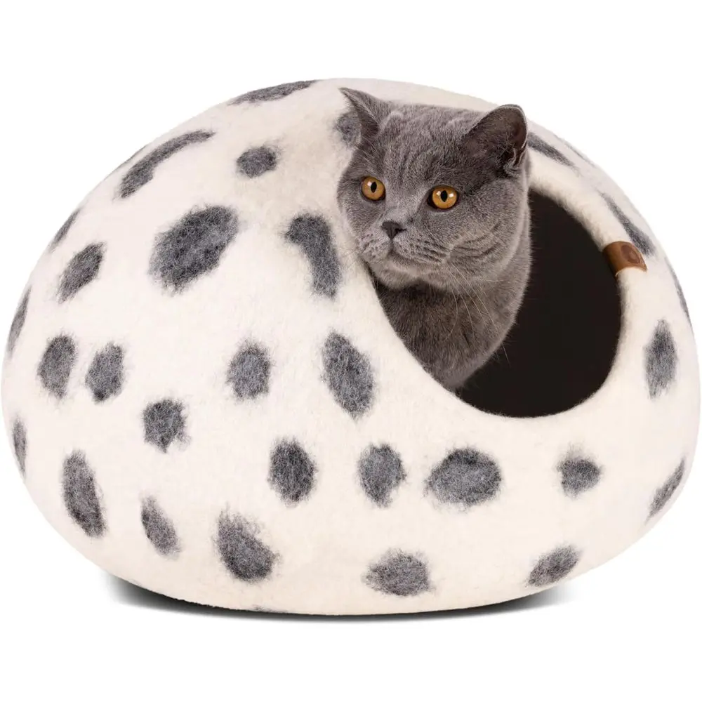 Luxury Merino Wool Leopard-Printed Cat Bed for Indoor Felines, Medium Size
Luxury Merino Wool Leopard-Printed Cat Bed for Indoor Felines, Medium Size