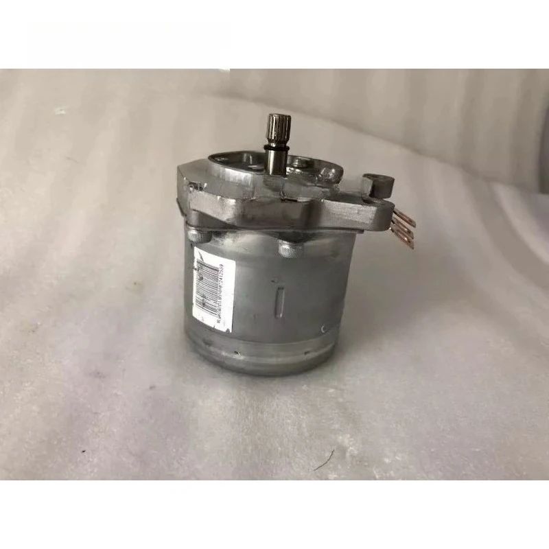 12V high power rotary converter DC brushless servo motor 600w large torque DIY power vehicle boat propeller
12V high power rotary converter DC brushless servo motor 600w large torque DIY power vehicle boat propeller