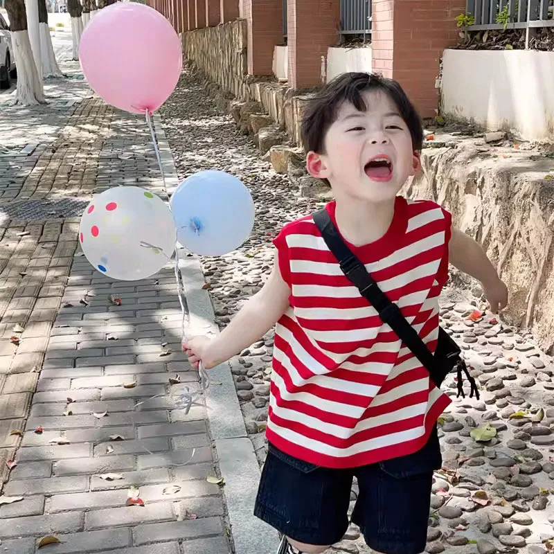 2025 Children's Summer New Korean Edition Baby Fashion Striped Sleeveless T-shirt Top Round Neck Boys' Tank Top Pure Cotton
2025 Children's Summer New Korean Edition Baby Fashion Striped Sleeveless T-shirt Top Round Neck Boys' Tank Top Pure Cotton