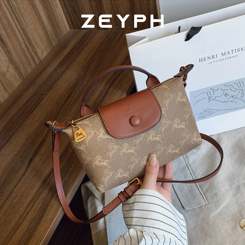 Zeyph French vintage classic old flower patchwork tote bag shoulder bag four seasons simple crossbody bag
Zeyph French vintage classic old flower patchwork tote bag shoulder bag four seasons simple crossbody bag