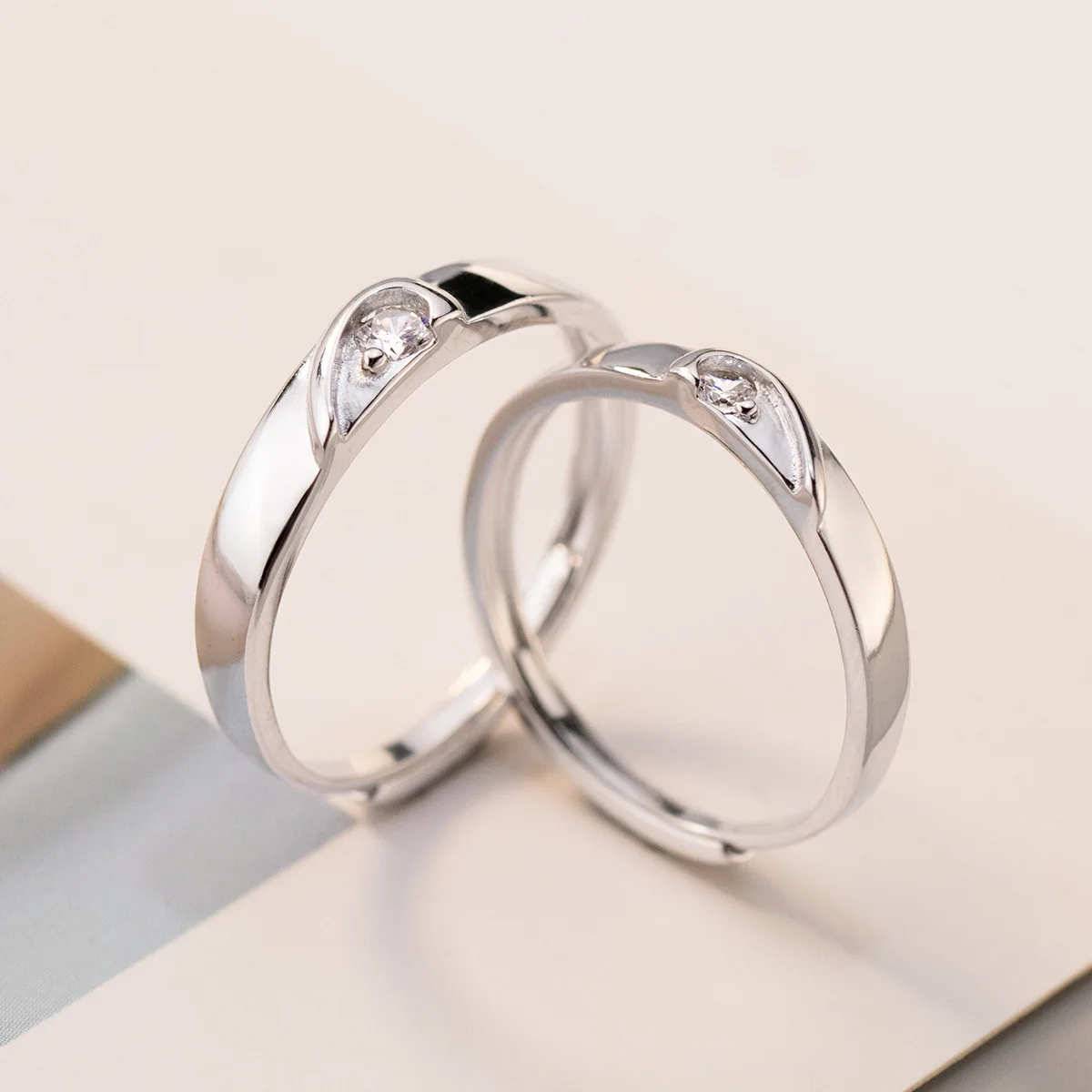 2Pcs/sets Zircon Heart Matching Couple 925puresilver Rings Forever Endless Love Wedding Ring For Valentine's Day Jewelry
2Pcs/sets Zircon Heart Matching Couple 925puresilver Rings Forever Endless Love Wedding Ring For Valentine's Day Jewelry