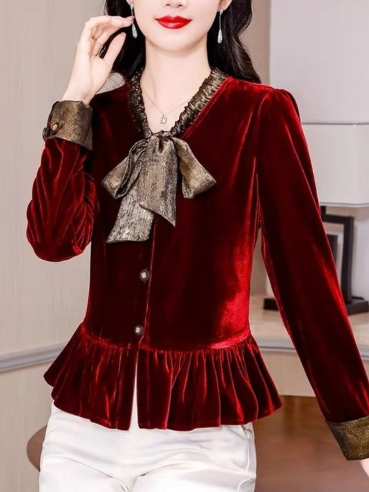Ele Velvet Base irt for Women with Knot Inner Wear Top Faionable Agel Autumn Winter New Arrival
Ele Velvet Base irt for Women with Knot Inner Wear Top Faionable Agel Autumn Winter New Arrival