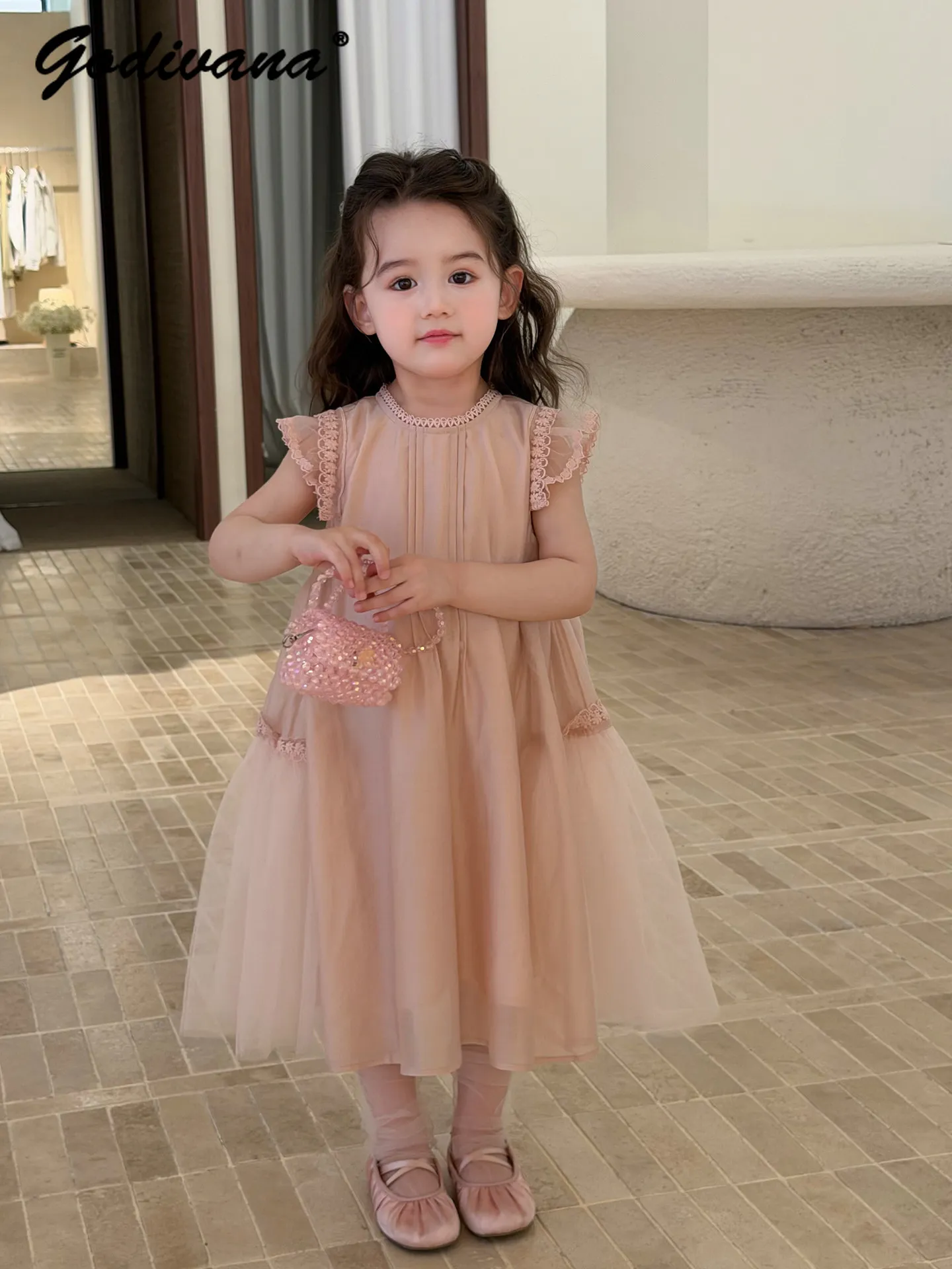 Baby Girls French Fashion Sleeveless Princess Dress New 2026 Summer Elegant Lace Trim Tulle Breathable Loose Casual Dresses
Baby Girls French Fashion Sleeveless Princess Dress New 2026 Summer Elegant Lace Trim Tulle Breathable Loose Casual Dresses