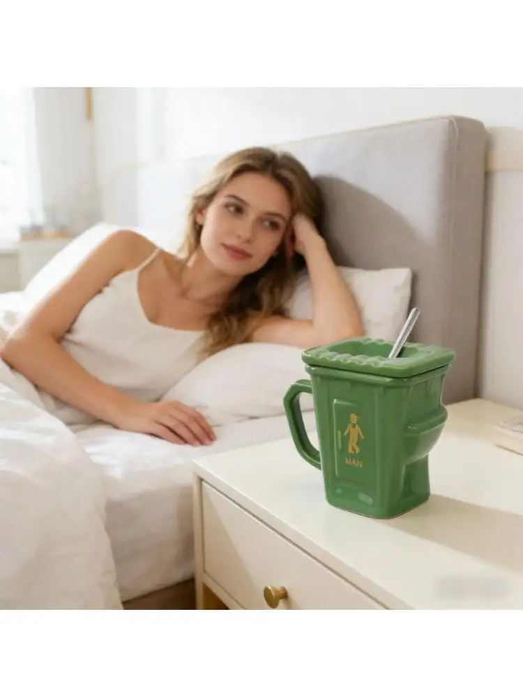 G6KF Coffee Cup In Toilet Design Features Removable Metal Straw Brews Drink
G6KF Coffee Cup In Toilet Design Features Removable Metal Straw Brews Drink