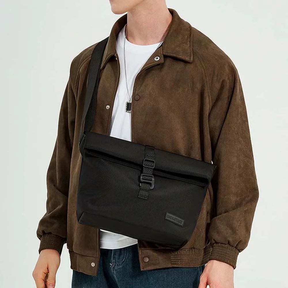 Oxford Cloth Men's Messenger Bag Large Capacity Japanese Style Outdoor Travel Pouch Adjustable Strap Black
Oxford Cloth Men's Messenger Bag Large Capacity Japanese Style Outdoor Travel Pouch Adjustable Strap Black