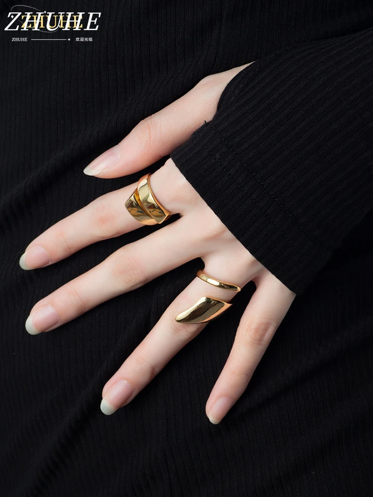 Women’s Silver Tone Irregular Ring Artistic Abstract Design Finger Ring Fashion Jewelry for Party & Dating
Women’s Silver Tone Irregular Ring Artistic Abstract Design Finger Ring Fashion Jewelry for Party & Dating