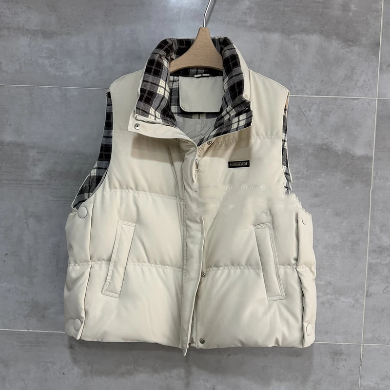 Осень-зима, теплый сетчатый пуховый жилет, женский водонепроницаемый жилет на молнии, женский жилет без рукавов с воротником-стойкой на белом утином пуху
Осень-зима, теплый сетчатый пуховый жилет, женский водонепроницаемый жилет на молнии, женский жилет без рукавов с воротником-стойкой на белом утином пуху