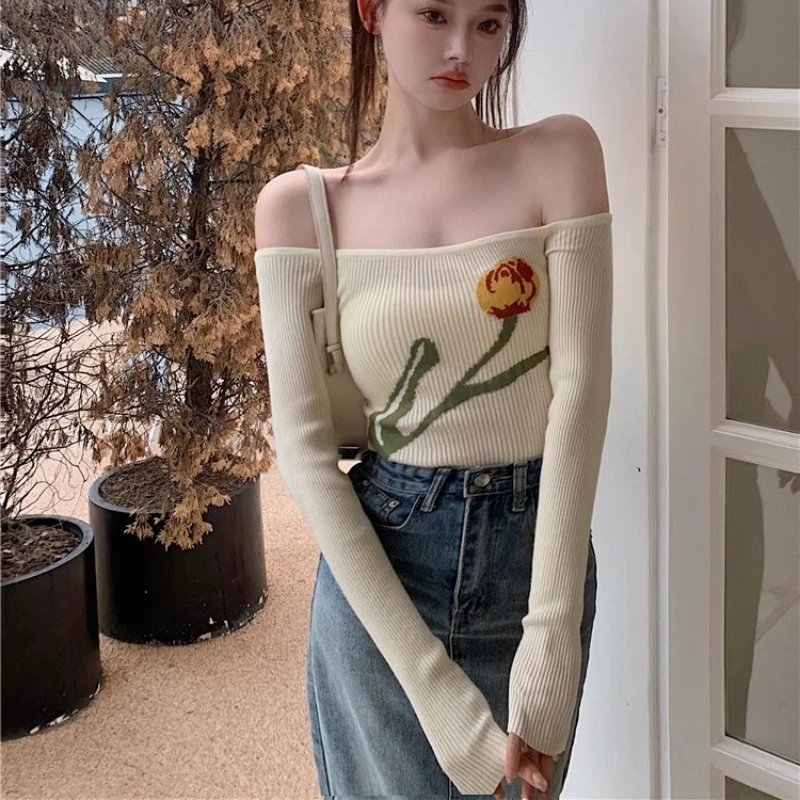 Autumn Sexy Short Knitted Tops for Women Sweet Spicy Long-sleeved Off-shoulder Jumpers Vintage Flower Printed Slim Sweaters
Autumn Sexy Short Knitted Tops for Women Sweet Spicy Long-sleeved Off-shoulder Jumpers Vintage Flower Printed Slim Sweaters
