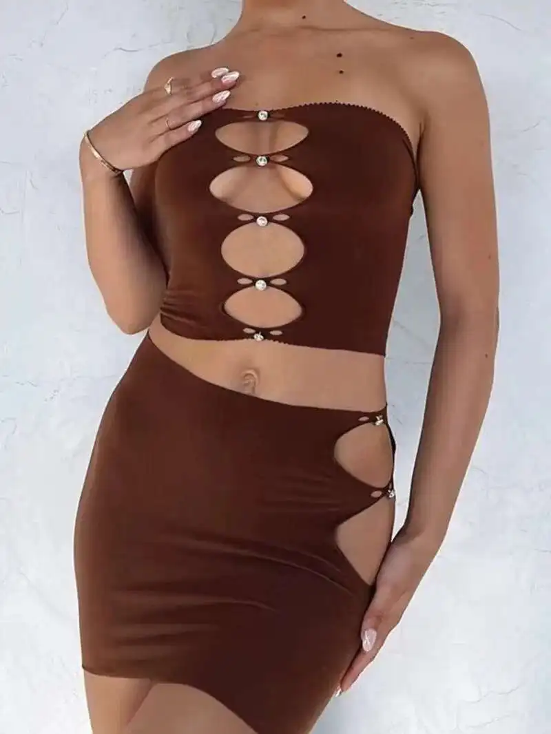 Crop New Sexy Tops Hollow Out Outfits Clubwear Crop Dress Sets Strapless Sleeveless Crost Top Black Brown Party Dress Sets XEDW
Crop New Sexy Tops Hollow Out Outfits Clubwear Crop Dress Sets Strapless Sleeveless Crost Top Black Brown Party Dress Sets XEDW
