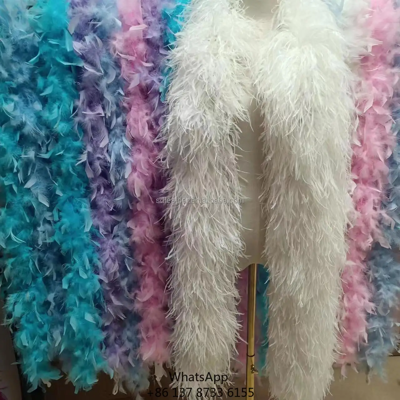 Wholesale Boas 10-15cm 20ply Thick Long Dyed Fluffy Scarf Ostrich Boa Feathers For Dance Wedding Women Dress Costume Decor
Wholesale Boas 10-15cm 20ply Thick Long Dyed Fluffy Scarf Ostrich Boa Feathers For Dance Wedding Women Dress Costume Decor