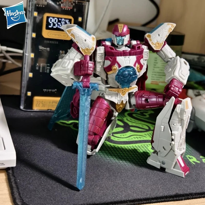 В НАЛИЧИИ: Трансформируемые игрушки Hasbro Legacy United Voyager Vector Prime, фигурка робота, коллекционные игрушки, подарки, товары для хобби
В НАЛИЧИИ: Трансформируемые игрушки Hasbro Legacy United Voyager Vector Prime, фигурка робота, коллекционные игрушки, подарки, товары для хобби