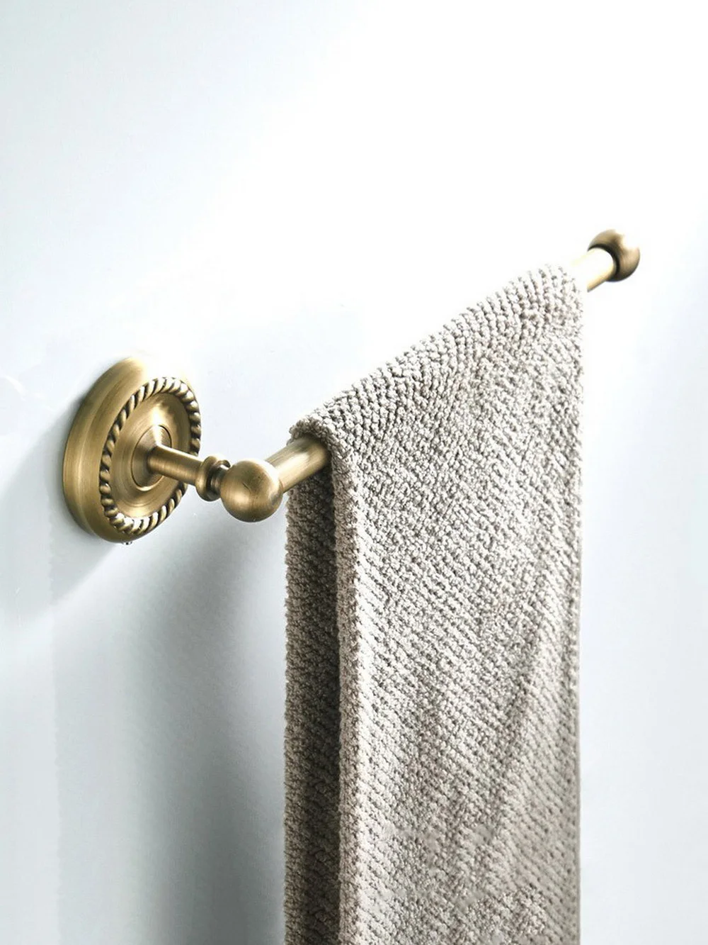 Antique Brass Wall Mounted Bathroom Towel Bar Rack Holder Bathroom Accessory aba967
Antique Brass Wall Mounted Bathroom Towel Bar Rack Holder Bathroom Accessory aba967