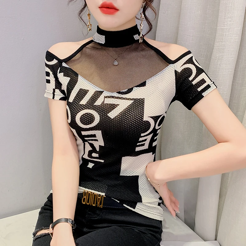 2023 New Summer European Clothes T-Shirt Chic Sexy Stand Print Letter Patchwork Mesh Women's Short Sleeve Tops Basic Tees 32288
2023 New Summer European Clothes T-Shirt Chic Sexy Stand Print Letter Patchwork Mesh Women's Short Sleeve Tops Basic Tees 32288