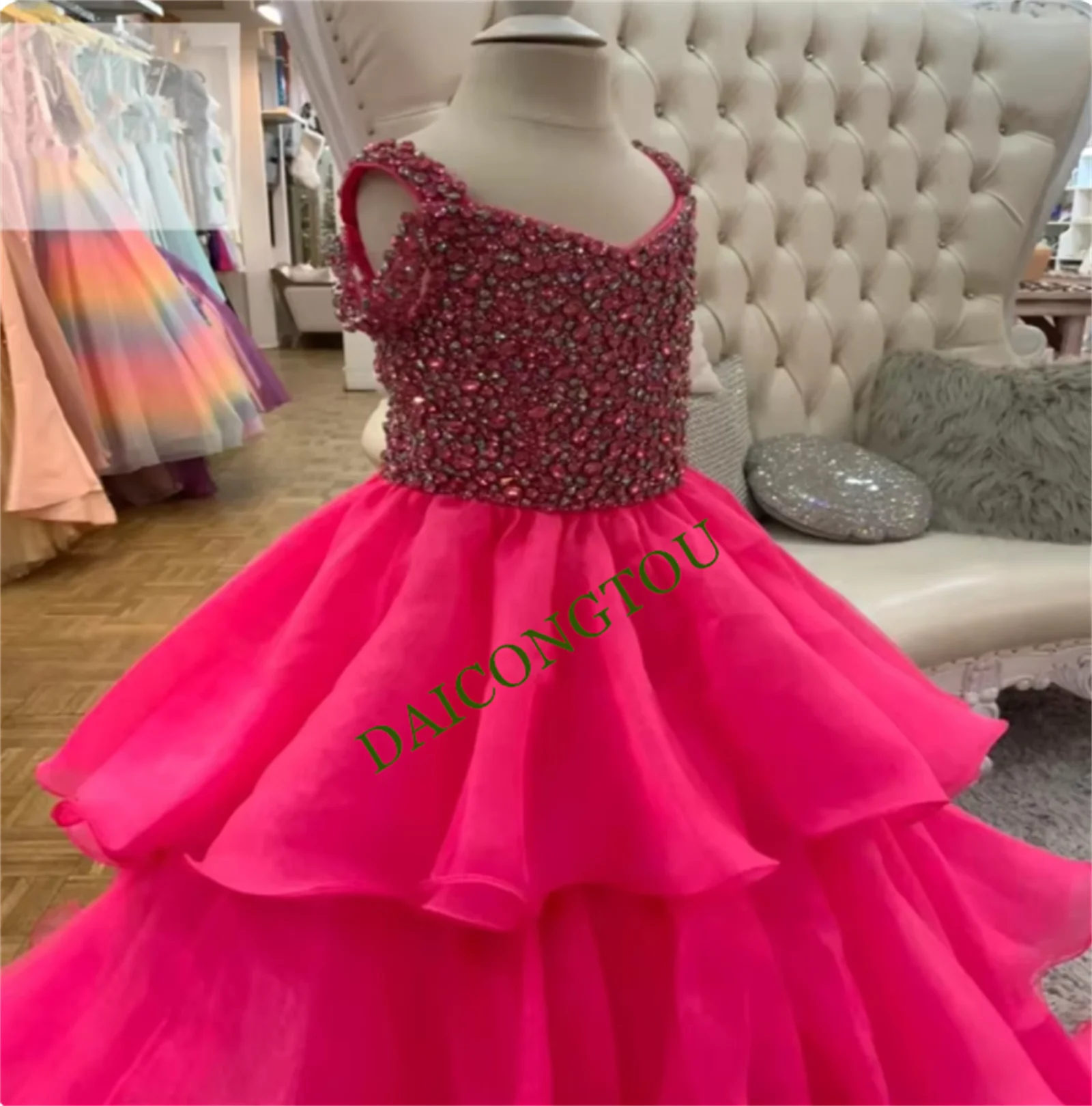Customized Rose Pink Girls Pageant Dress Beading Organza Straps Neck Kid Princess Birthday Party Gown Teens Prom Dresses
Customized Rose Pink Girls Pageant Dress Beading Organza Straps Neck Kid Princess Birthday Party Gown Teens Prom Dresses