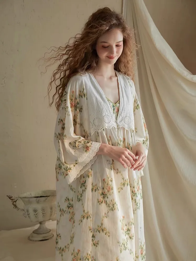 Spring Summer 2 Pieces Cotton Women's Robe Sets Three Quarter Sleeve Vintage Floral Sexy Loose Sleepshirts Home Robes
Spring Summer 2 Pieces Cotton Women's Robe Sets Three Quarter Sleeve Vintage Floral Sexy Loose Sleepshirts Home Robes