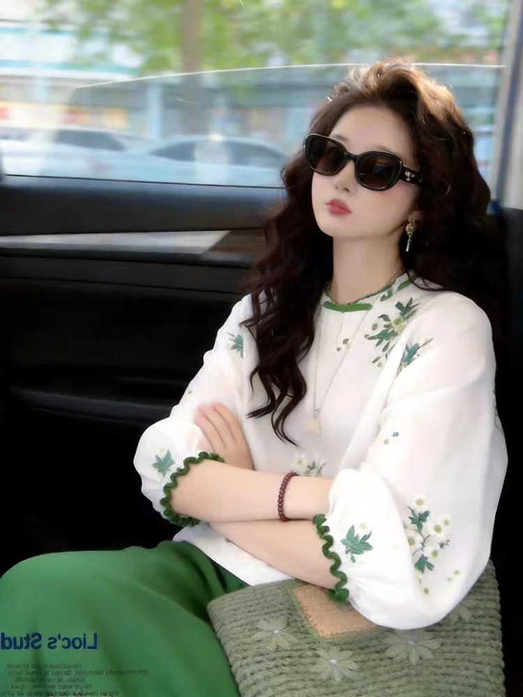 Spring 2026 Women's Unique Beautiful Linen Shirt Floral Print Green Color High-End Feelings Commute Style Loose Fit Breathable
Spring 2026 Women's Unique Beautiful Linen Shirt Floral Print Green Color High-End Feelings Commute Style Loose Fit Breathable