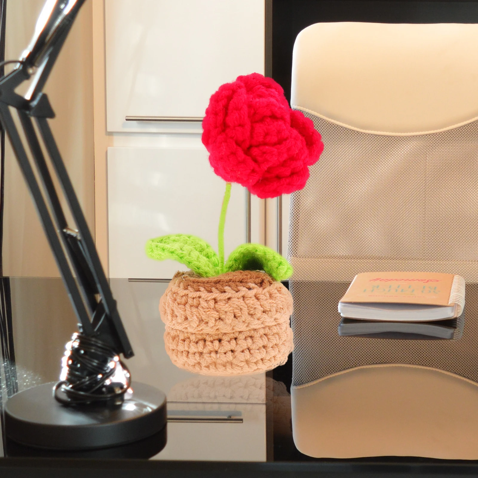 Mini Potted Ornaments Handmade Crochet Flower Desktop Decor Artificial Flowerpot Polyester Office Home Car Decoration Fake
Mini Potted Ornaments Handmade Crochet Flower Desktop Decor Artificial Flowerpot Polyester Office Home Car Decoration Fake