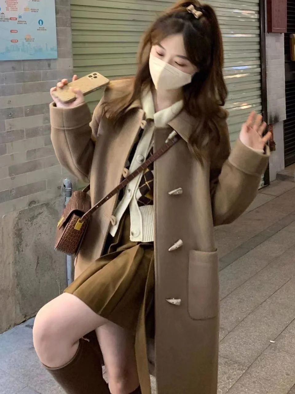Thickened Woolen Coat Women's Korean Loose Mid-Length Winter Windbreaker Casual 2025 New Style Woolen Jacket High Waist
Thickened Woolen Coat Women's Korean Loose Mid-Length Winter Windbreaker Casual 2025 New Style Woolen Jacket High Waist