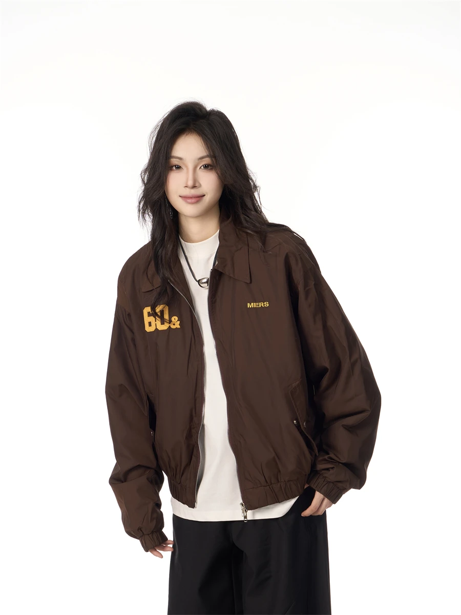 American Retro Workwear Jacket with Embroidered Letters Loose Fit Collared Outerwear for Couples Casual Trendy Zipper Coat
American Retro Workwear Jacket with Embroidered Letters Loose Fit Collared Outerwear for Couples Casual Trendy Zipper Coat
