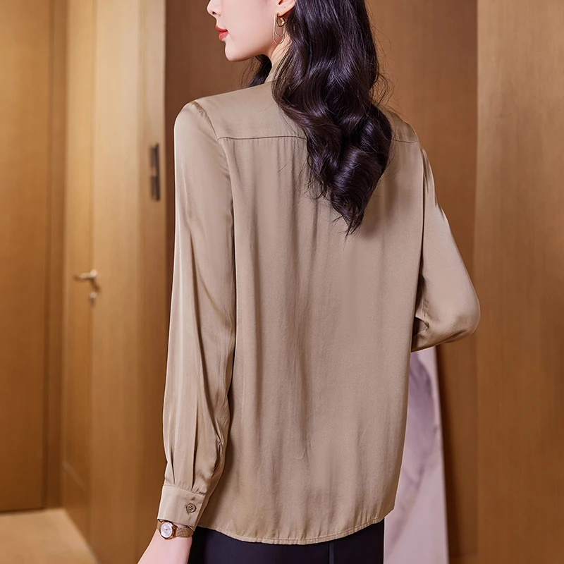 New Real Silk Women's Shirt Spring Autumn Elegant Shirts Fashion Blouses for Woman Long Sleeve Tops Office Lady Solid Blouse
New Real Silk Women's Shirt Spring Autumn Elegant Shirts Fashion Blouses for Woman Long Sleeve Tops Office Lady Solid Blouse