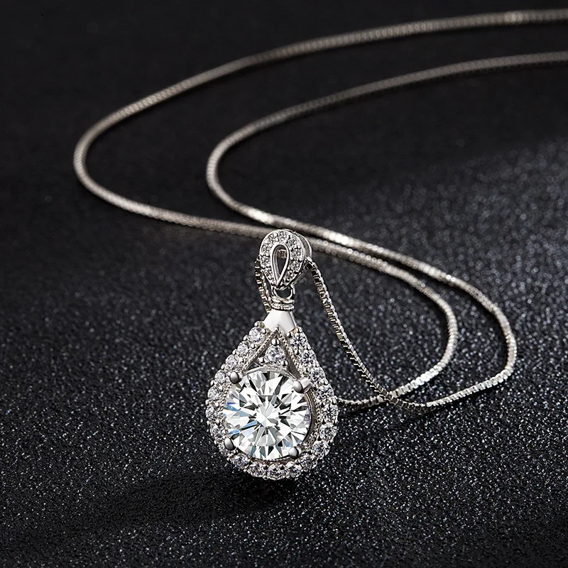 Elegant Teardrop‑Shaped Zircon Pendant Clavicle Chain, Trendy S925 Sterling Silver Necklace for Women
Elegant Teardrop‑Shaped Zircon Pendant Clavicle Chain, Trendy S925 Sterling Silver Necklace for Women