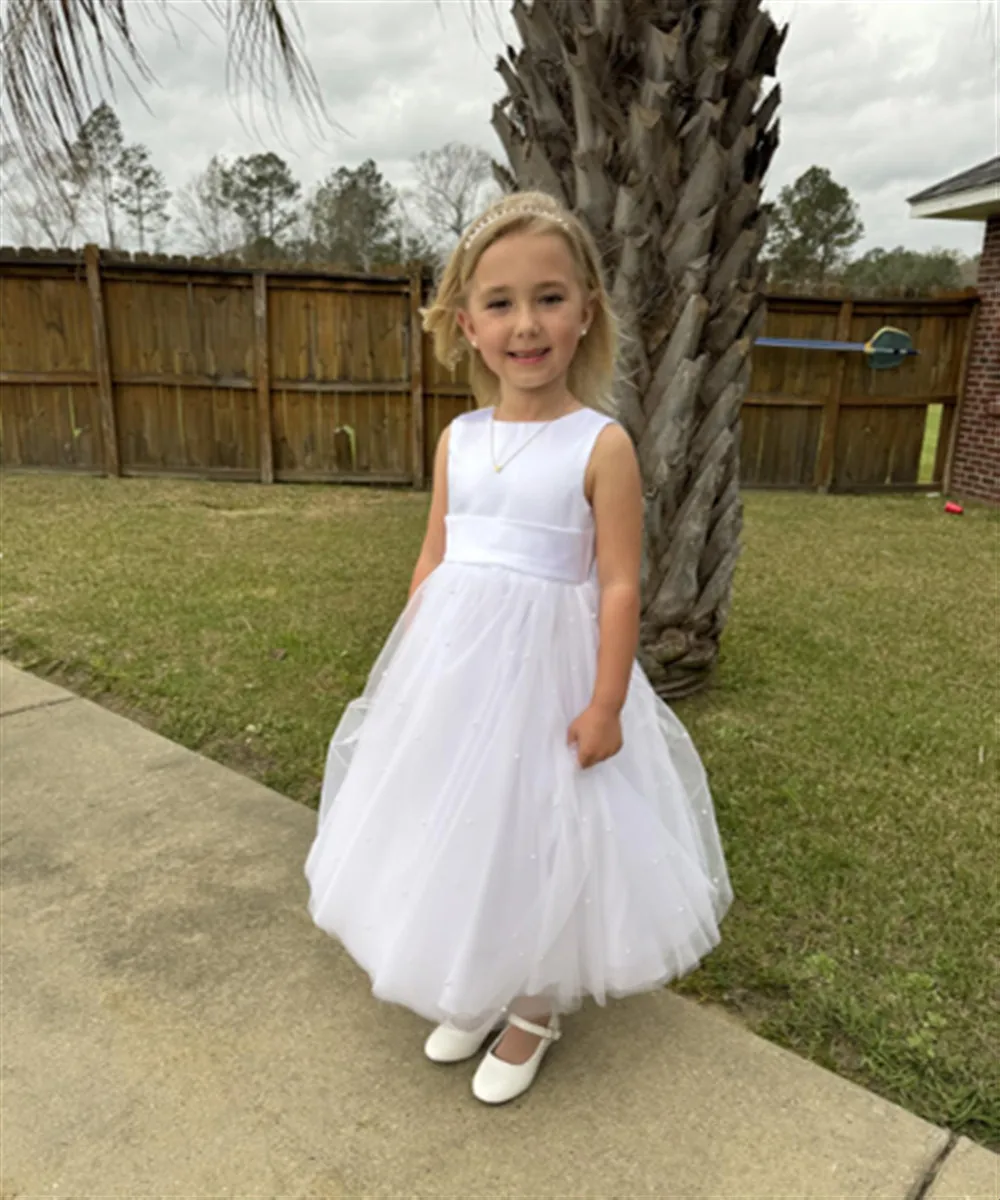 Customized Flower Girl Wedding Dress Pearls with Bow Belt Sleeveless Kids First Communion Princess Birthday Party Pageant Gown
Customized Flower Girl Wedding Dress Pearls with Bow Belt Sleeveless Kids First Communion Princess Birthday Party Pageant Gown