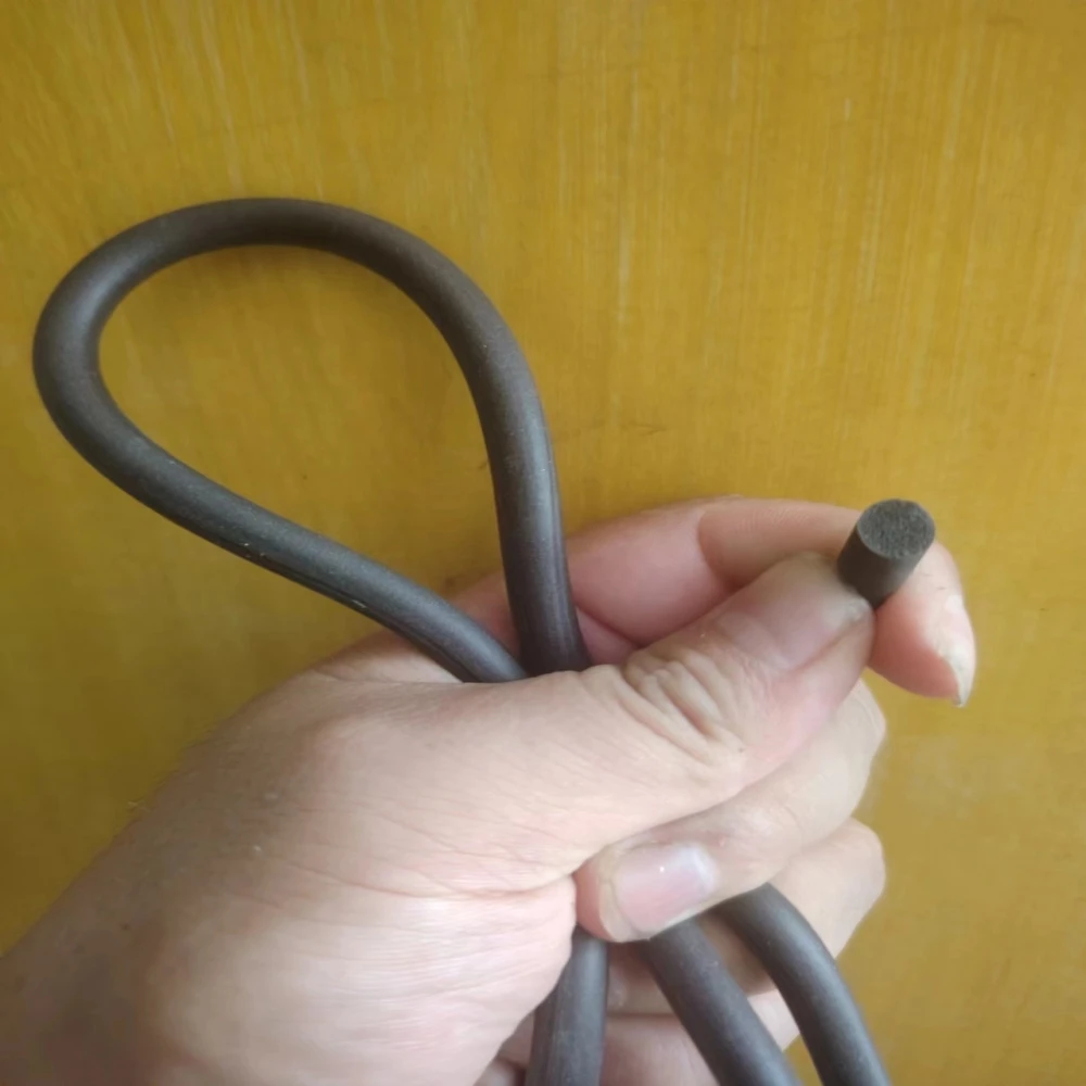Black silicone sealing strip; foam round O-ring cable waterproof molding shock absorber for industrial production.
Black silicone sealing strip; foam round O-ring cable waterproof molding shock absorber for industrial production.