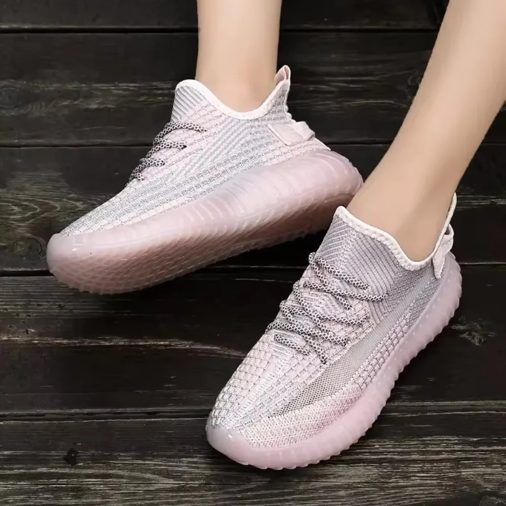 2025 Spring and Summer New Mesh Shoes Lightweight Breathable Casual Flying Knitting Sneakers Couple Mesh Shoes
2025 Spring and Summer New Mesh Shoes Lightweight Breathable Casual Flying Knitting Sneakers Couple Mesh Shoes