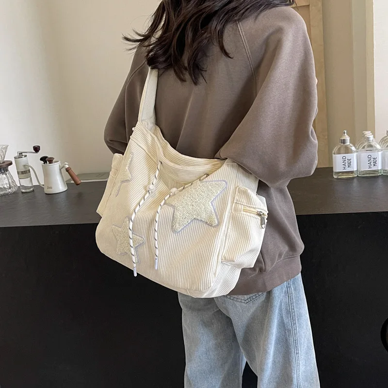 Cute Star Print Shoulder Bags Casual Fashion Student Large Capacity Commuting Crossbody Bag
Cute Star Print Shoulder Bags Casual Fashion Student Large Capacity Commuting Crossbody Bag