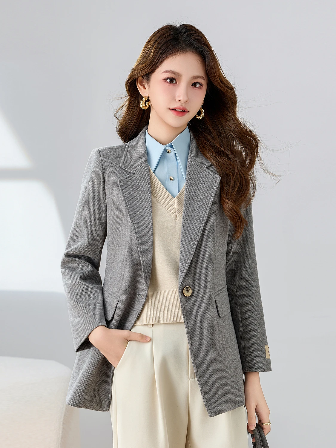 Gray Suit Jacket Women's Commute Workplace Elegant Personality Autumn Winter New Arrival Fashionable Slim Fit Long Sleeve Coat
Gray Suit Jacket Women's Commute Workplace Elegant Personality Autumn Winter New Arrival Fashionable Slim Fit Long Sleeve Coat
