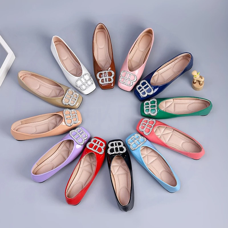 New Womens Shoes Exquisite Metal Decoration Casual Shoes for Woman Fashion Patent Leather Flat Shoe Designer Shoes Zapatos Mujer
New Womens Shoes Exquisite Metal Decoration Casual Shoes for Woman Fashion Patent Leather Flat Shoe Designer Shoes Zapatos Mujer