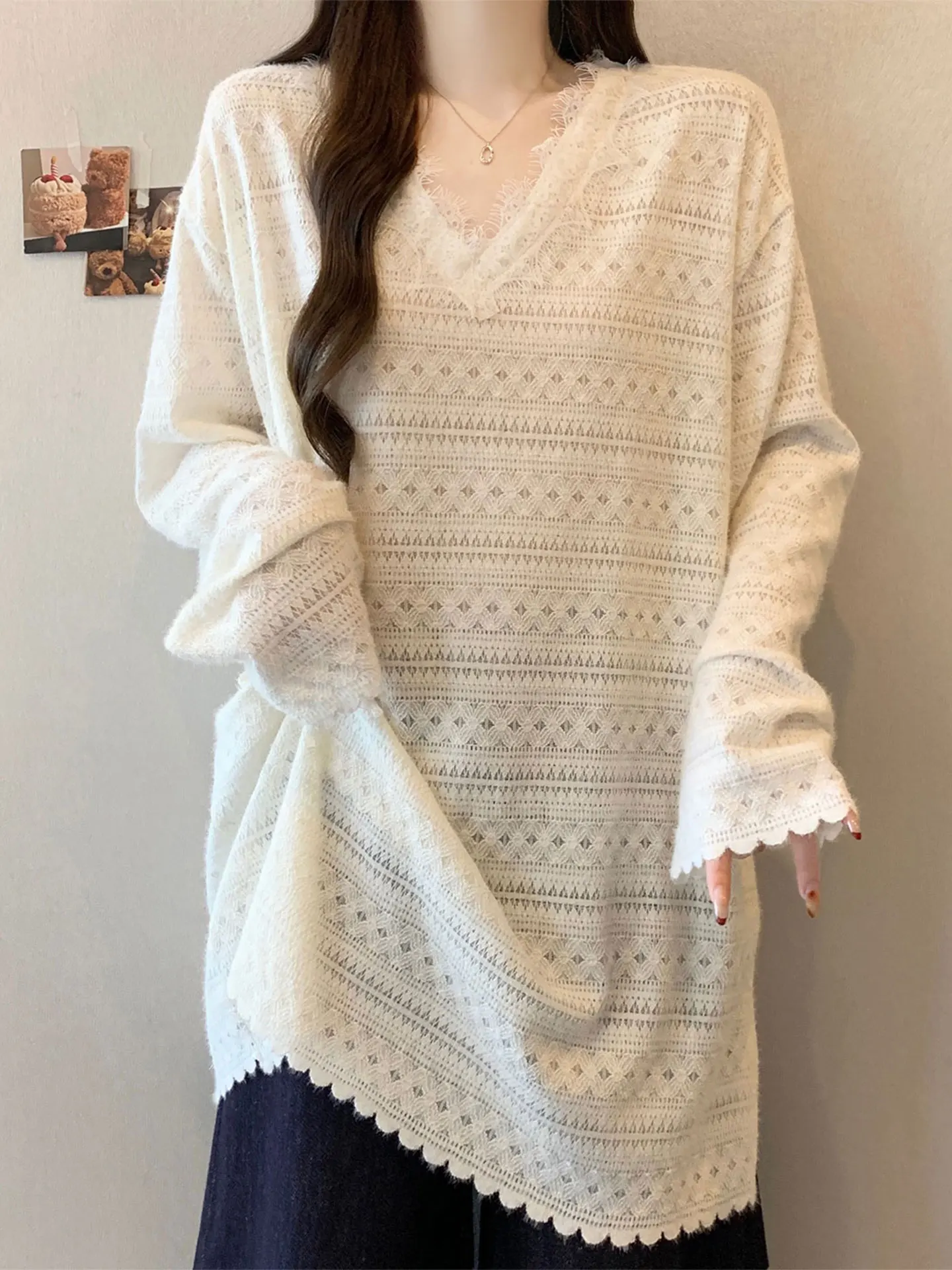 Loose Long Sve Lace irt Hollow out V-Ne Midi Top in Beige Color for plus Size Women Casual Sle Spring Faion
Loose Long Sve Lace irt Hollow out V-Ne Midi Top in Beige Color for plus Size Women Casual Sle Spring Faion