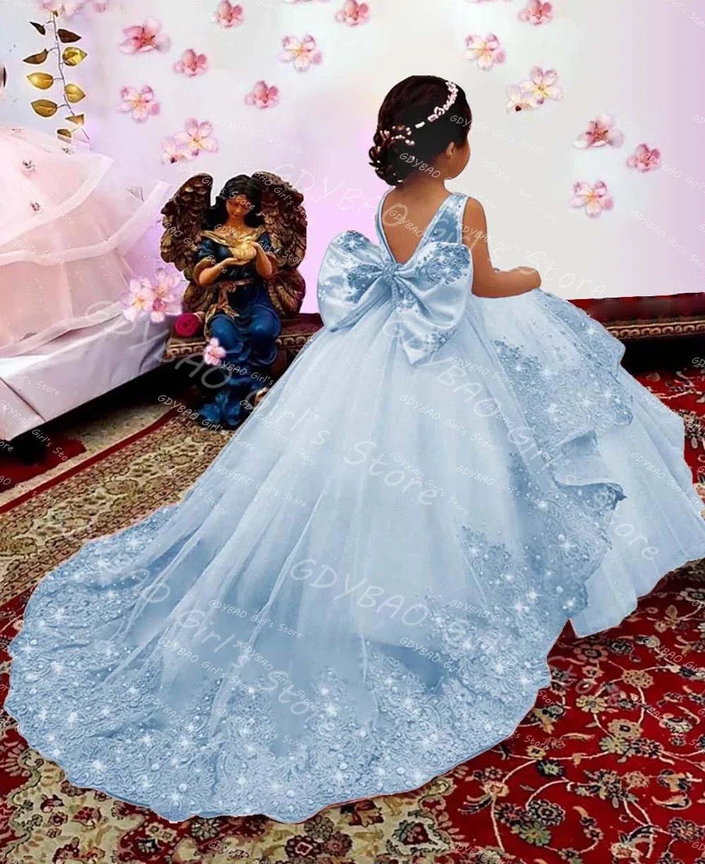 Girls Sleeveless Backless Big Bow Embroidered Tulle Ball Gown With Train Elegant Design For Formal Occasions Weddings Flower Gir
Girls Sleeveless Backless Big Bow Embroidered Tulle Ball Gown With Train Elegant Design For Formal Occasions Weddings Flower Gir