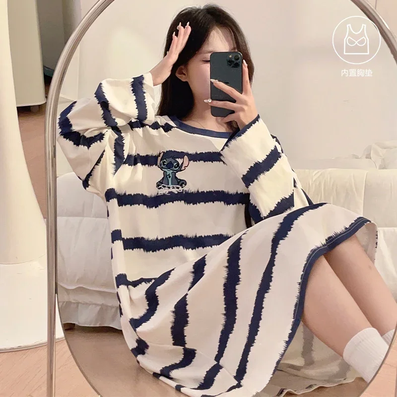 Cartoon Disney dress winter new pure cotton plush long-sleeved loose warm long dress new Stitch pajamas with chest pads
Cartoon Disney dress winter new pure cotton plush long-sleeved loose warm long dress new Stitch pajamas with chest pads