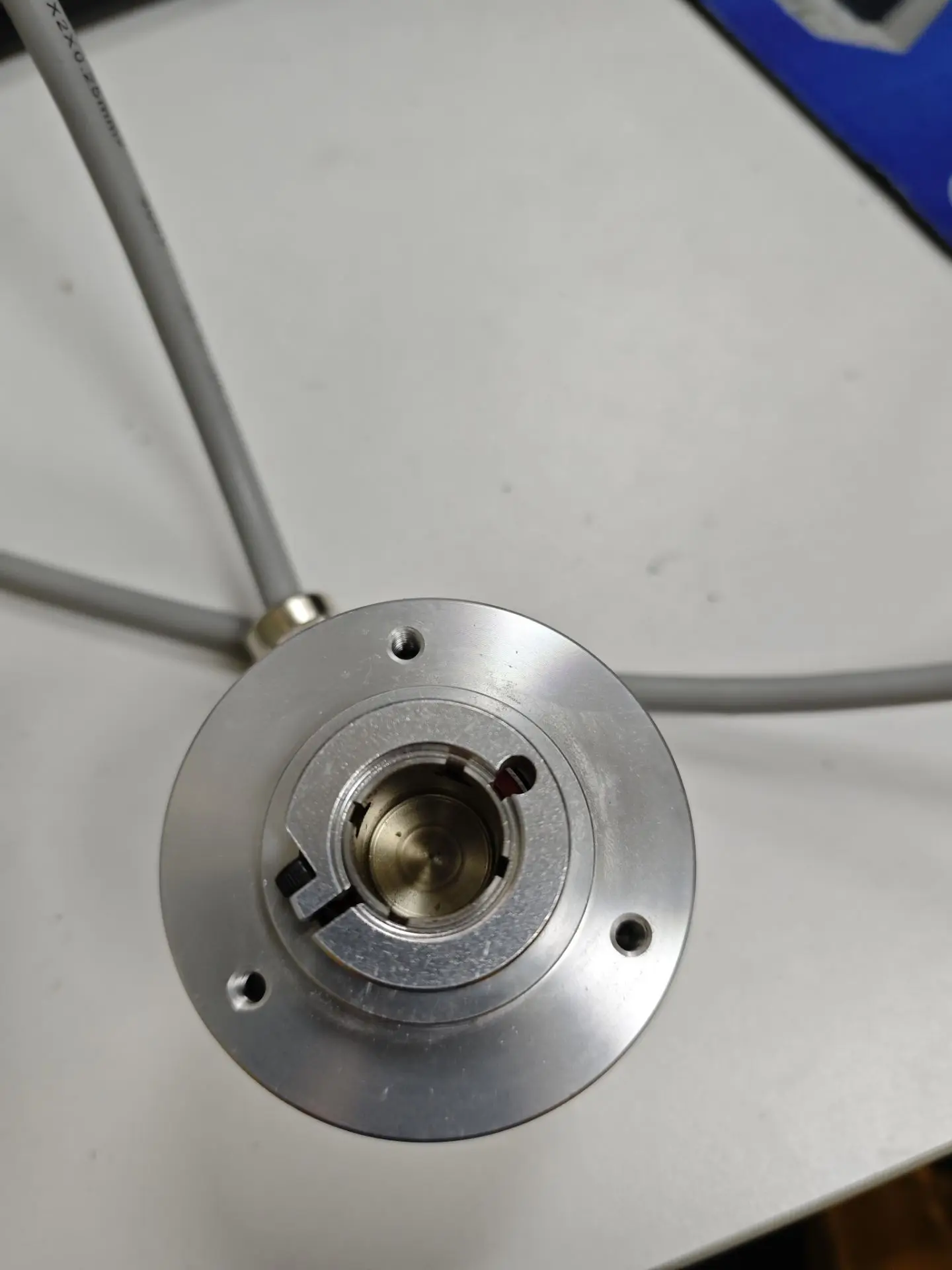 Photoelectric absolute encoder GDX60H1812E15CAOPEN-B-IP67 CANOPEN output 18bit muliturn hollow shaft encoder
Photoelectric absolute encoder GDX60H1812E15CAOPEN-B-IP67 CANOPEN output 18bit muliturn hollow shaft encoder