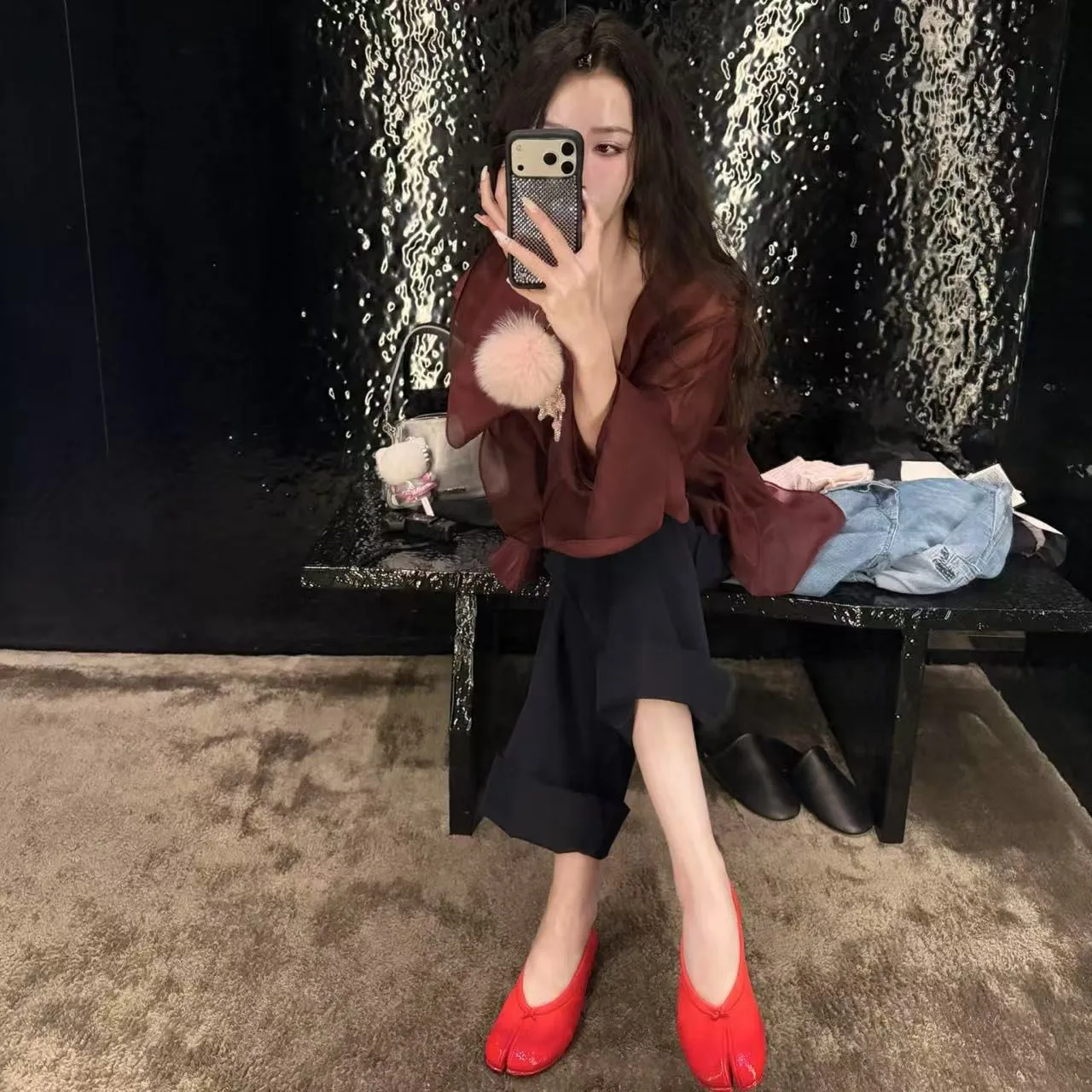 2026 Spring New Le Fu Shoes Round Headed One Foot Retro Small Leather Shoes Flat Bottom Leather Single Shoes Trendy
2026 Spring New Le Fu Shoes Round Headed One Foot Retro Small Leather Shoes Flat Bottom Leather Single Shoes Trendy