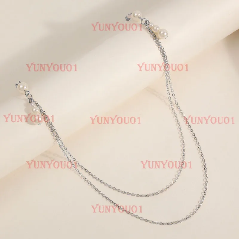 Personalized Exaggerated Chest Chain 8-character Clip Strawberry Clip Body Chain
Personalized Exaggerated Chest Chain 8-character Clip Strawberry Clip Body Chain