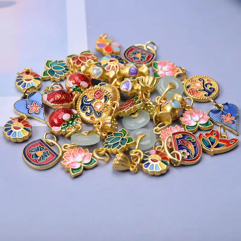 16pcs/Mix Sunflower Butterfly Roses Lotus Pendant Diy Jewelry Making Supplies Alloy Material Handmade 3D Pendants Accessories
16pcs/Mix Sunflower Butterfly Roses Lotus Pendant Diy Jewelry Making Supplies Alloy Material Handmade 3D Pendants Accessories