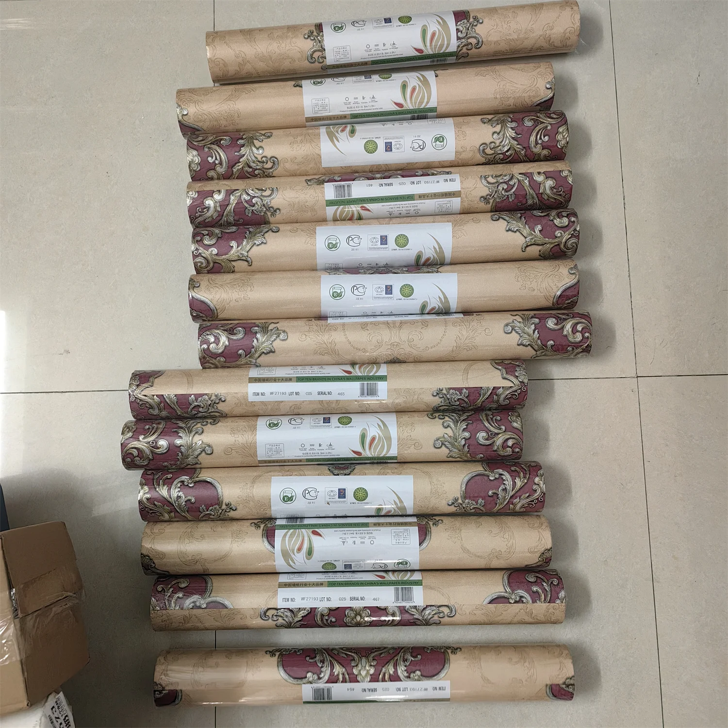 Европейский стиль 3D тисненые дамасские обои спальня гостиная ТВ фон цветочный узор обои домашний декор
Европейский стиль 3D тисненые дамасские обои спальня гостиная ТВ фон цветочный узор обои домашний декор